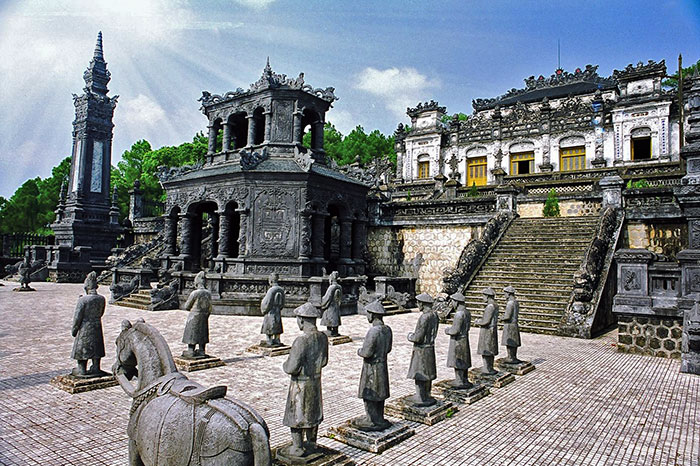 Halong Bay, Thang Long imperial city, Trang An, Ho citadel, Phong Nha-Khe Bang, Hue, Hoi An, My Son sanctuary, UNESCO heritage Vietnam